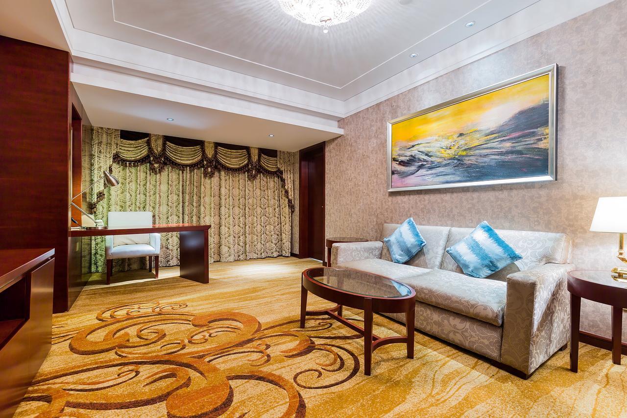 Northyorker Hotel Service Apartment Šen-jang Exteriér fotografie
